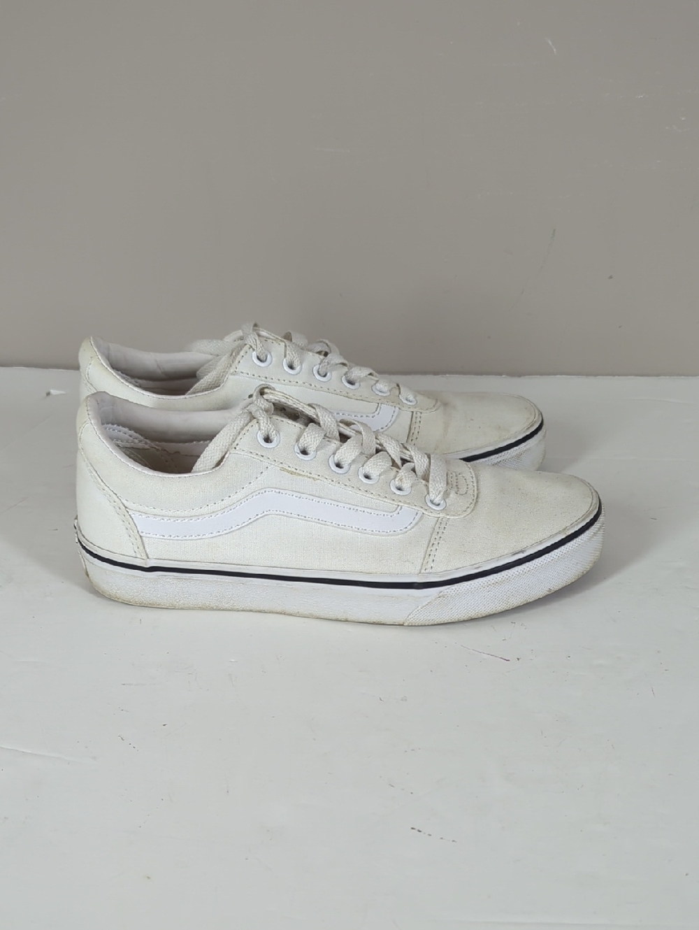 Vans Classic Low-Top Canvas Sneakers in Off-White 7